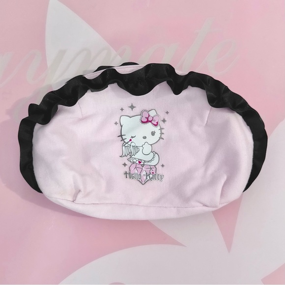 Hello Kitty Angel Pouch - Picture 1 of 1